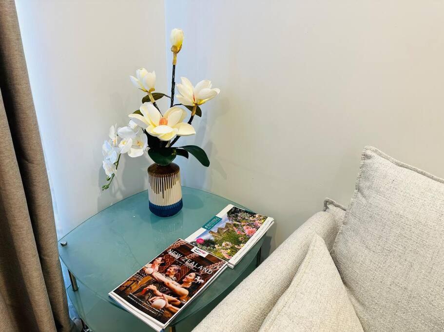 Otahuhu Town Centre Brand New Apartment 8B Auckland Eksteriør billede